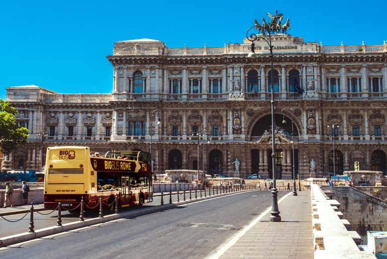 The bus passing by the Supreme Court of Cassation